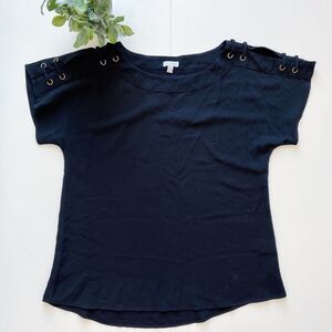 SPENSE Black Short-Sleeve Decorative Gold Accent Sleeve Blouse | Size Small